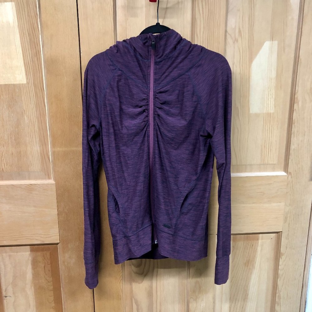 Long-sleeve sweater